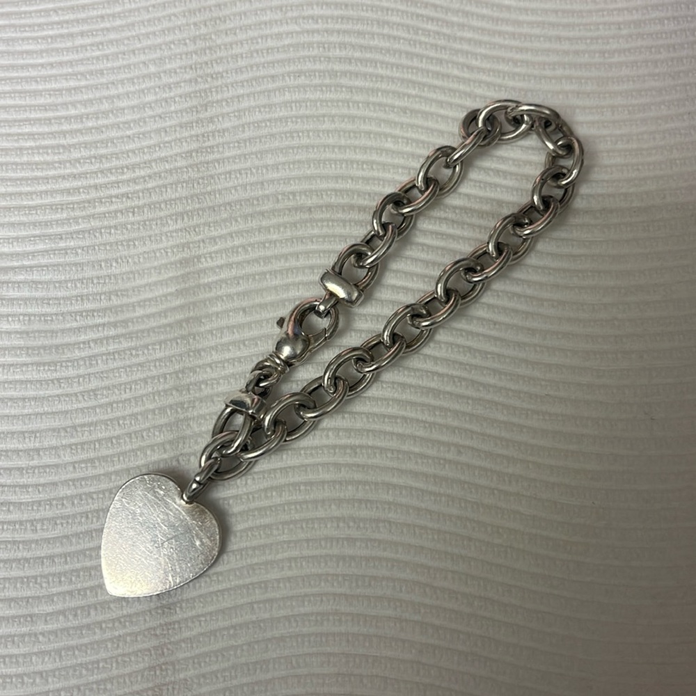 Bracelet.